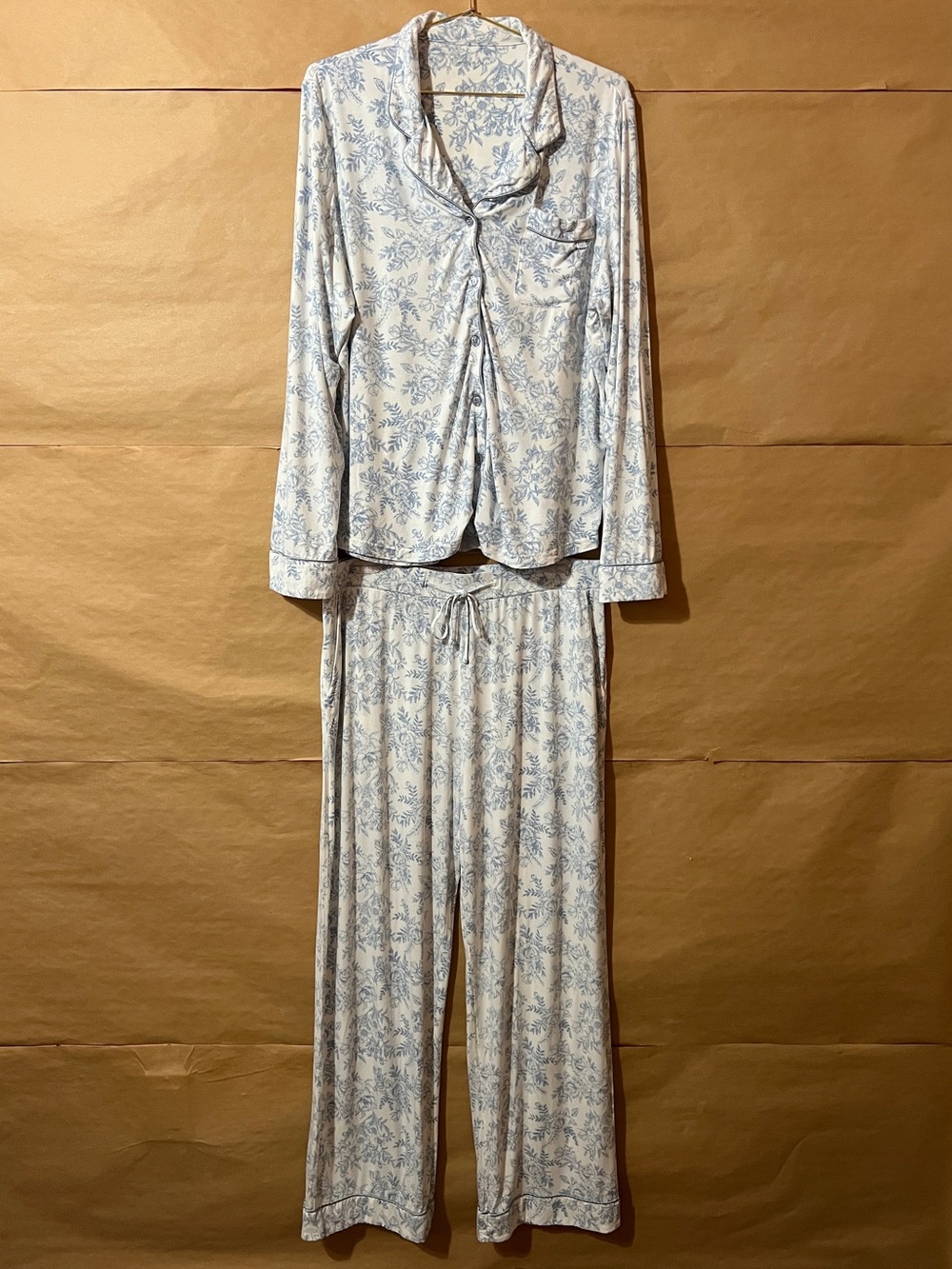 Cozy Earth | Bamboo Stretch-Knit Long Sleeve Pajama Set Sky Toile Floral Size L